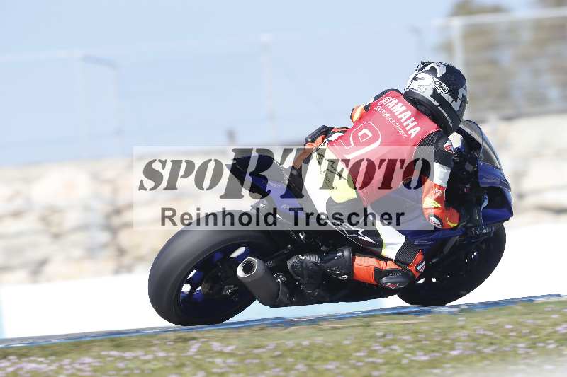 /Archiv-2024/02 29.01.-02.02.2024 Moto Center Thun Jerez/Gruppe gruen-green/backside